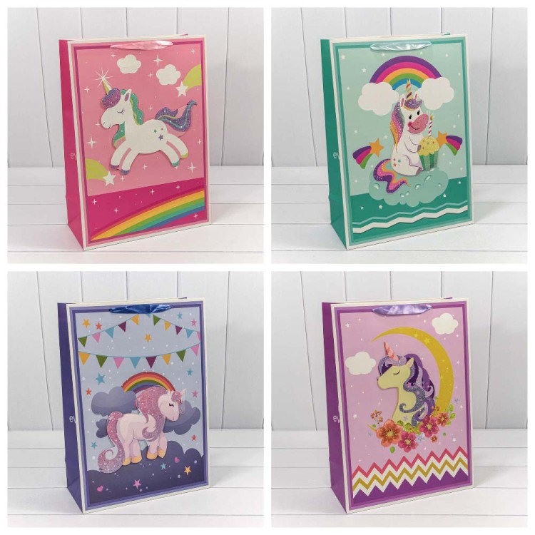 000118A Пакет подарочный с 3D аппликацией "Единорог" (микс 2) 32*45*15 210г 1/20 1/120