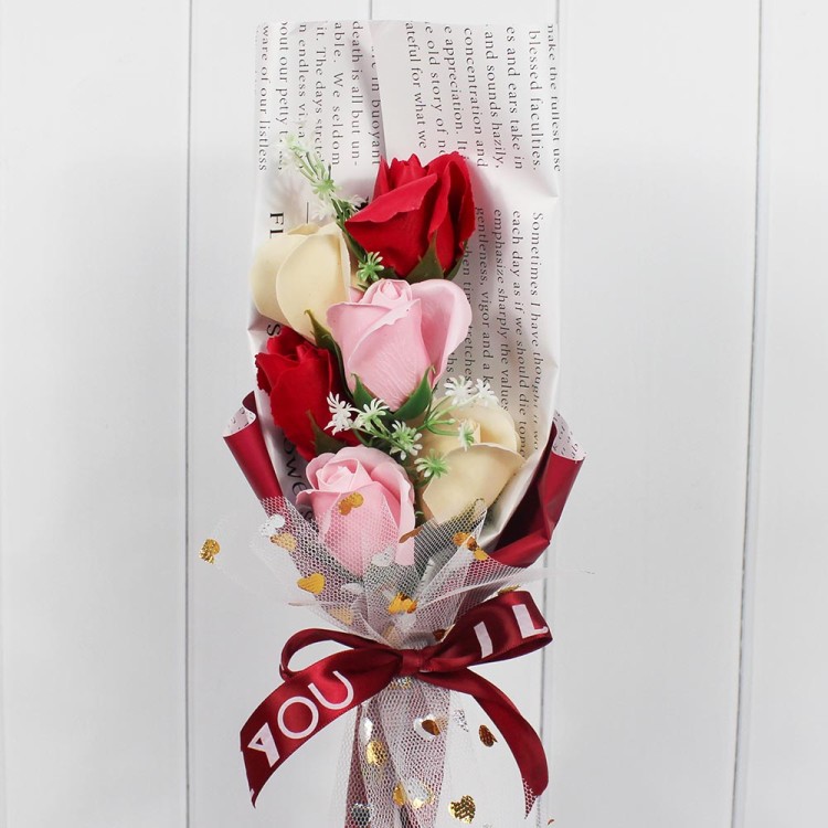 4533/1 Букет из мыльных цветов красный  Розовая упаковка 11*36,5*7,5 см