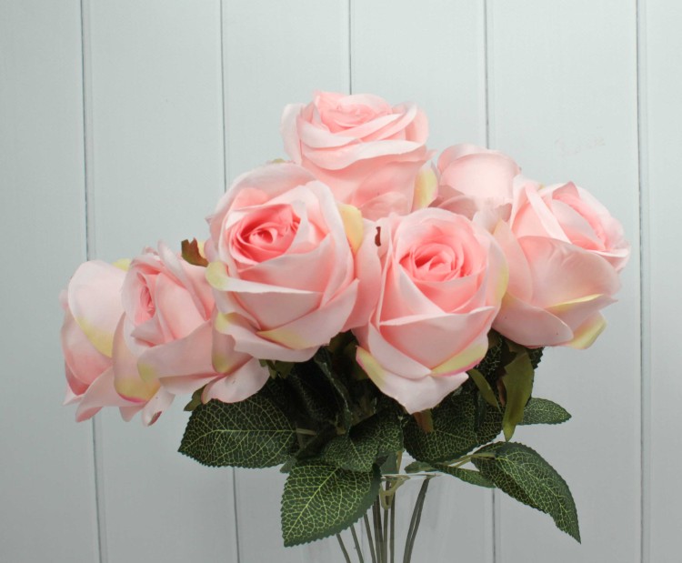 301-07-18/02 Искусственные цветы Розы 9 ст. Розовый	